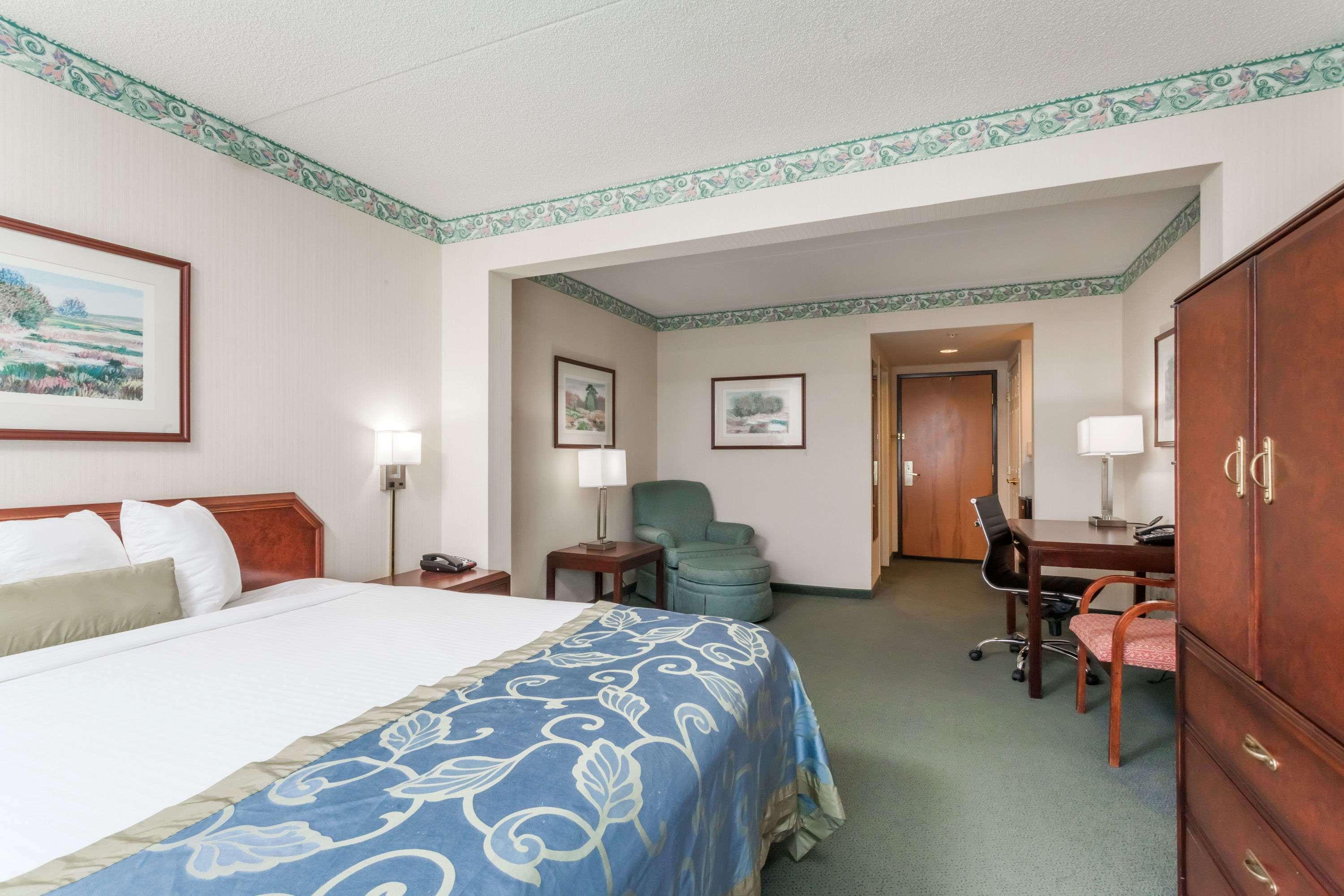 Hotel Wingate By Wyndham Vineland Exterior foto